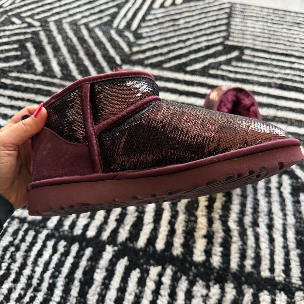 UGG Classic Ultra Mini Boot - Picture 5 of 10
